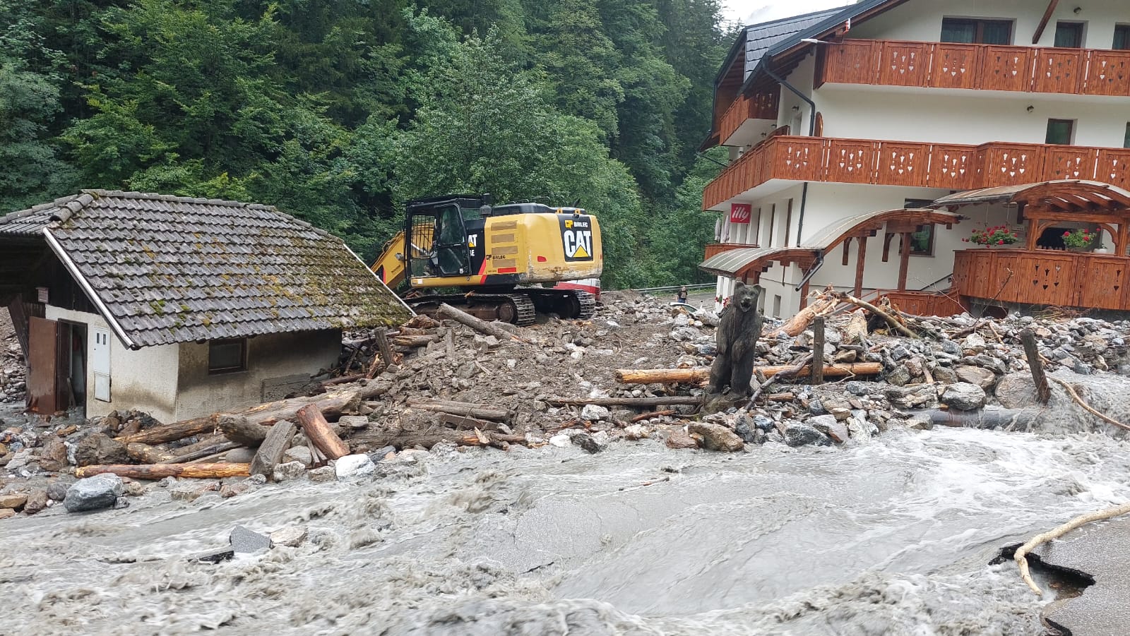 Nepočujúci zo Slovinska zažil silné záplavy vo svojej obci