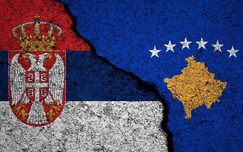 Európska únia vystupňovala tlak na Srbsko a Kosovo, aby normalizovali svoje vzájomné vzťahy.